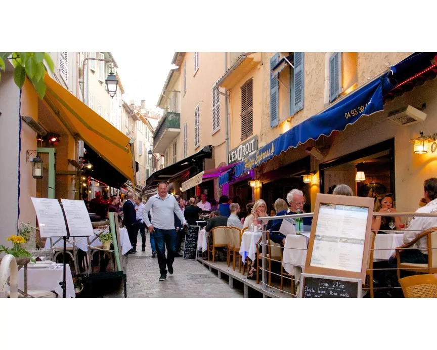 Luggage Storage Cannes Old Port
